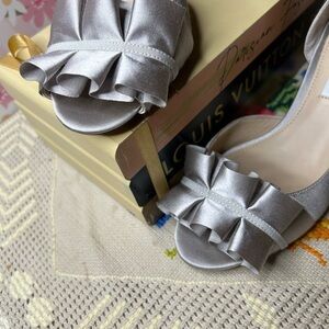 Nina Bew York Metallic Silver Ruffle Heels